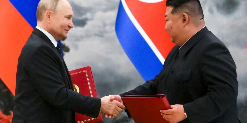 Nordkorea und Russland haben vereinbart, dass sie sich gegenseitigen militärischen Beistand leisten, wenn eines der beiden Länder angegriffen wird. (Archivbild) - Foto: Kristina Kormilitsyna/Pool Sputnik Kremlin/AP/dpa