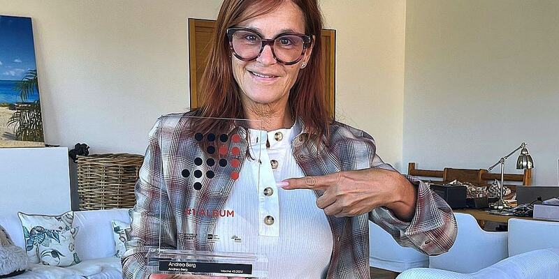 Andrea Berg mit dem Nummer 1 Award am 25.10.2024 - Foto: Bergrecords,  Text: über dts Nachrichtenagentur