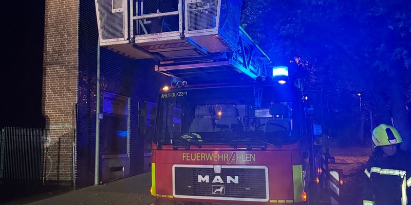 FW-WAF: Feuer im Treppenraum - Foto: presseportal.de