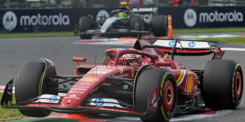 Max Verstappen wird in der Startaufstellung zum Großen Preis von Brasilien um fünf Plätze nach hinten versetzt. - Foto: Moises Castillo/AP