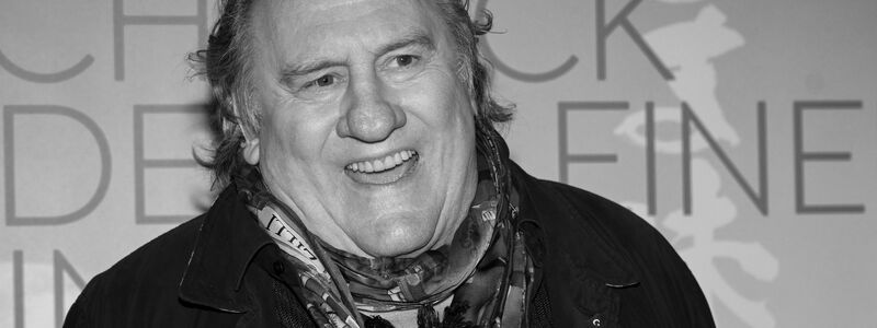 Wegen Verdachts sexueller Übergriffe steht Gerard Depardieu erstmals vor Gericht.  - Foto: Jens Kalaene/dpa