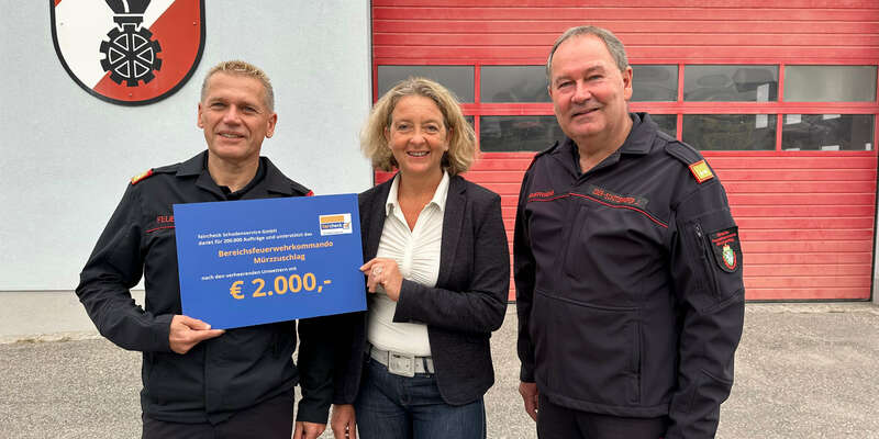 faircheck-Spendenübergabe - Foto: faircheck über pressetext.de