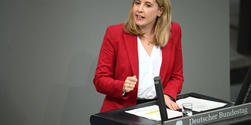 SPD-Fraktionsvize Verena Hubertz warnt vor einem Job-Abbau bei VW (Archivbild). - Foto: Rabea Gruber/dpa