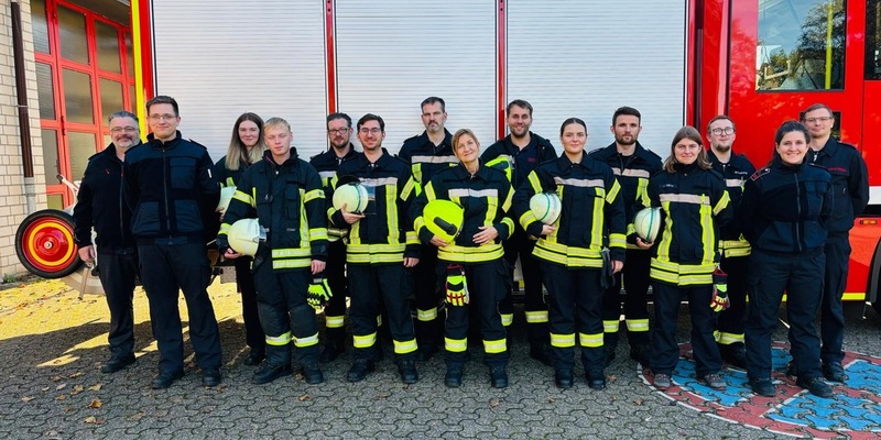 FW Leichlingen: Der erste Schritt ist getan - Erfolgreicher Abschluss des Truppmann 1-Lehrgang - Foto: presseportal.de