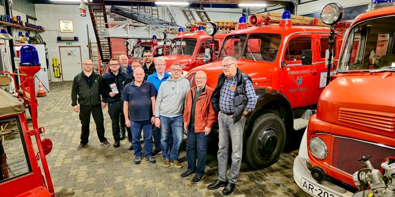 FW-AR: Neue Wehrführung stellt sich bei der Arnsberger-Feuerwehr-Historie e.V. vor - Foto: presseportal.de