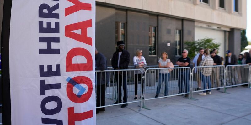 Wähler in Indiana - Foto: Darron Cummings/AP/dpa