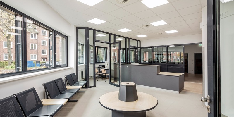 POL-HH: 241029-1. Bergedorf hat seine Wache wieder - Wiedereröffnung des Polizeikommissariats 43 - Foto: presseportal.de