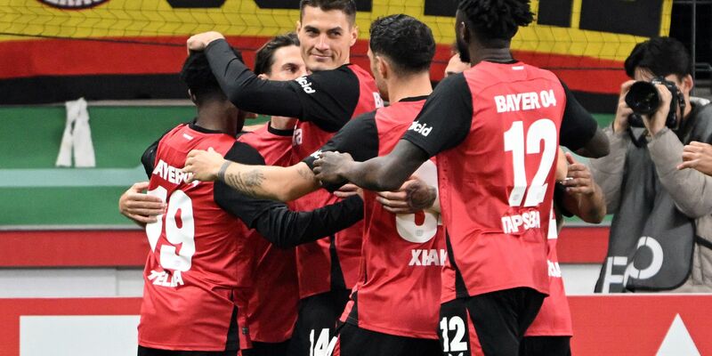 Doppelpack im Pokal: Patrik Schick (li.). - Foto: Federico Gambarini/dpa