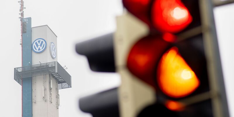 VW steckt in der Krise - Foto: Hauke-Christian Dittrich/dpa