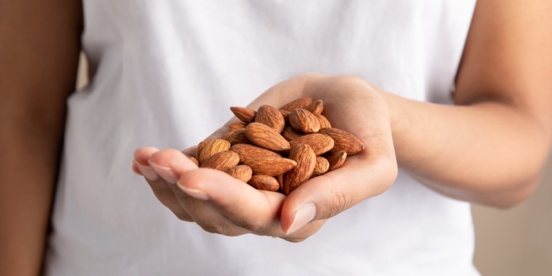 Eine Handvoll Natur: Wie Mandeln eine gesunde und pflanzenbasierte Ernährung unterstützen können - Foto: presseportal.de