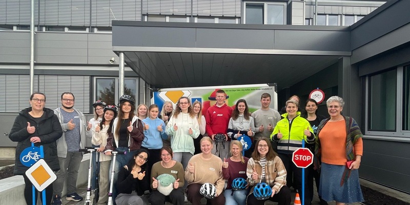 POL-EL: Erfolgreiche Ausbildung zur Fachkraft für Verkehrserziehung an der BBS Lingen, BBS Meppen und BBS Thuine - Foto: presseportal.de