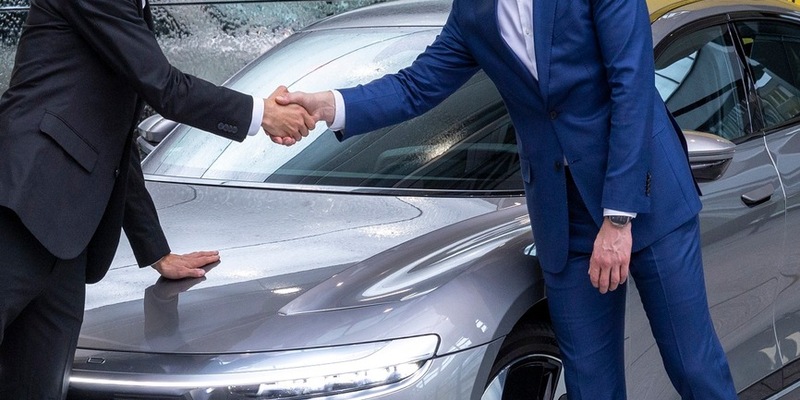 ADAC SE kooperiert mit kalifornischem E-Auto-Hersteller Lucid in der Fahrzeugwelt - Foto: presseportal.de