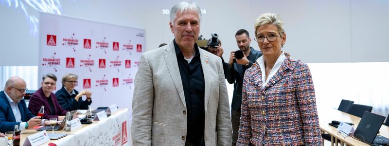 Die Tarifpartner in Bayern laufen sich warm für einen Pilotabschluss.  - Foto: Lennart Preiss/dpa