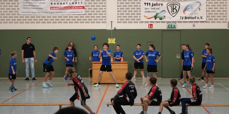 FW-OLL: Jahresabschluss bei der Jugendfeuerwehr: Sportwettbewerb und Mini-Olympiade - Foto: presseportal.de