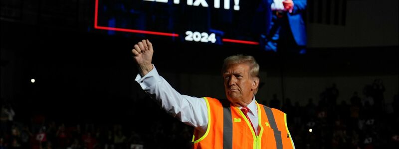 Trump fällt im Wahlkampf immer wieder mit Rassismus und Sexismus auf.  - Foto: Julia Demaree Nikhinson/AP/dpa