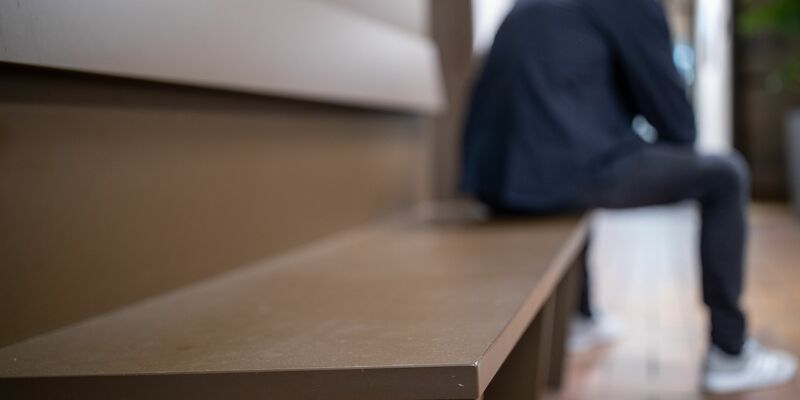 In nahezu allen Fällen berichteten die Bewohner, psychische Gewalt erlebt zu haben (Symbolbild). - Foto: Daniel Karmann/dpa