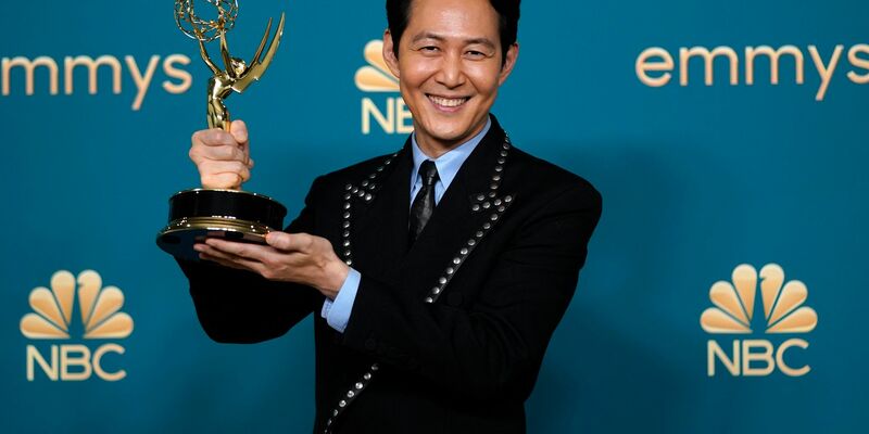 Bei den Primetime Emmys 2022 gewann «Squid Game»-Star Lee Jung-jae den Preis als «Bester Hauptdarsteller». (Archivbild) - Foto: Jae C. Hong/Invision/dpa