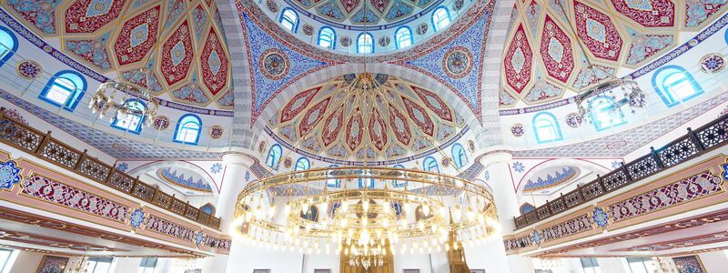 Einmal im Jahr gibt es in Deutschland einen Tag der offenen Moschee - hier in der DITIB-Merkez Moschee in Duisburg Marxloh. (Archivfoto) - Foto: Henning Kaiser/dpa