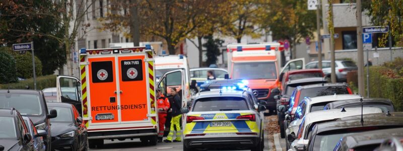 Die Polizei war wegen eines Streits in einer Wohnung gerufen worden. - Foto: vifogra / Eberlein/vifogra/dpa