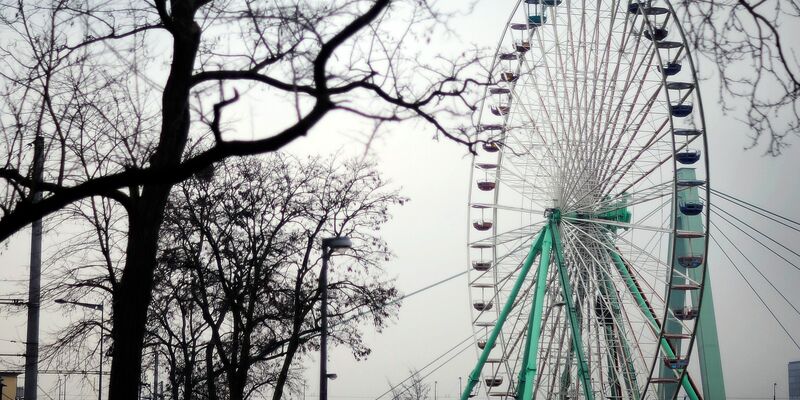 Nach einem Stromausfall läuft die Deutzer Kirmes in Köln wieder. (Archivbild) - Foto: Marius Becker/dpa