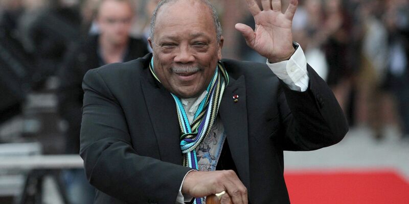 Nicht nur US-Präsident Joe Biden und sein Vorgänger Barack Obama würdigten die Musiklegende. (Archivbild) - Foto: Piotr Wittman/PAP/EPA/dpa