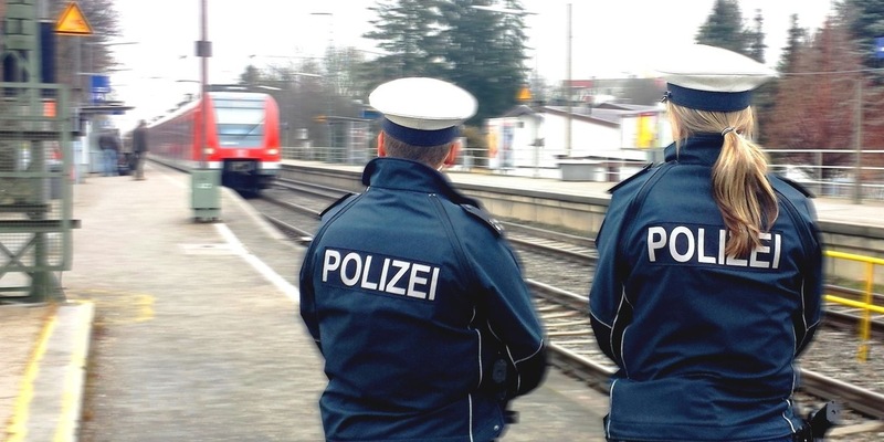 Bundespolizeidirektion München: Tragischer Personenunfall / 20-Jähriger am S-Bahnhaltepunkt verunglückt und schwerstverletzt - Bundespolizei sucht Zeugen - Foto: presseportal.de