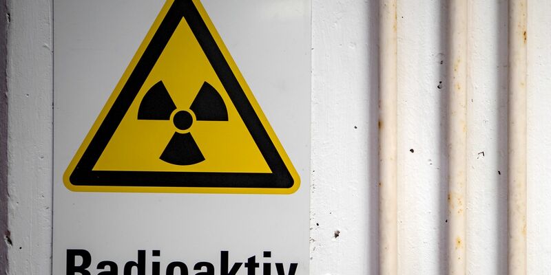 Rund 27.000 Kubikmeter hochradioaktiver Atommüll müssen in Deutschland sicher in einem Endlager untergebracht werden. Die Suche nach dem Standort wird noch   - Foto: Sina Schuldt/dpa