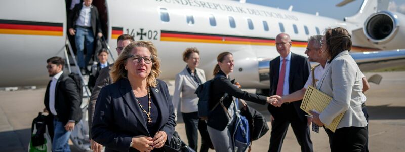 Bundesentwicklungsministerin Svenja Schulze (SPD) ist u einem Kurzbesuch im Libanon eingetroffen. - Foto: Kay Nietfeld/dpa