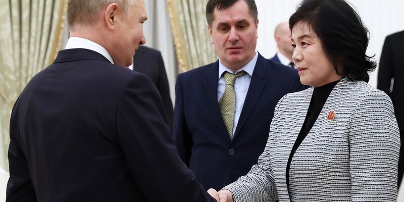 Kremlchef Wladimir Putin hatte schon im Januar Nordkoreas Außenministerin Choe Son Hui im Kreml empfangen. (Archivbild) - Foto: Artyom Geodakyan/Pool Sputnik Kremlin/dpa