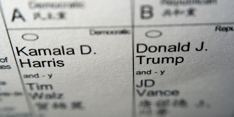 Bei der US-Wahl treten die Demokratin Kamala Harris und der Republikaner Donald Trump gegeneinander an. (Archivbild) - Foto: Patrick Sison/AP