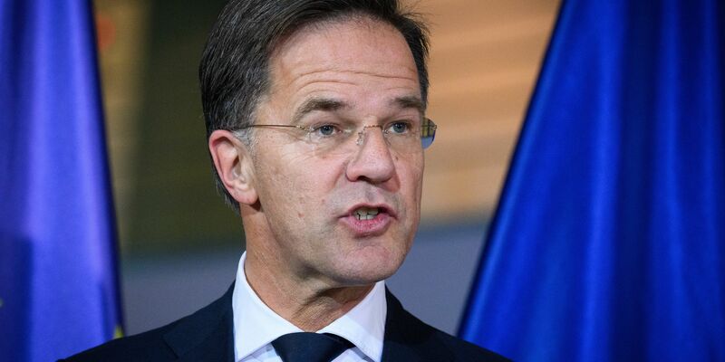 Die Gefahr eines Nato-Rückzugs der USA sieht der Chef des Bündnisses, Mark Rutte, nicht. - Foto: Bernd von Jutrczenka/dpa