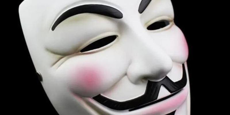 POL-LG: ++ nach Einbruch in Juweliergeschäft sucht die Polizei Zeugen ++ überregional agierende Täter ++ Wer sah 3 bis 4 Personen mit weißen Guy-Fakes-Masken ++ - Foto: presseportal.de