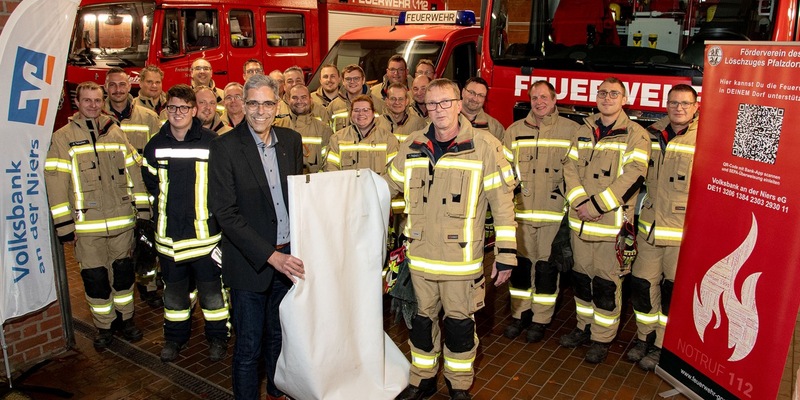 Feuerwehr Goch: Rauchvorhang für den Löschzug Pfalzdorf - Foto: presseportal.de