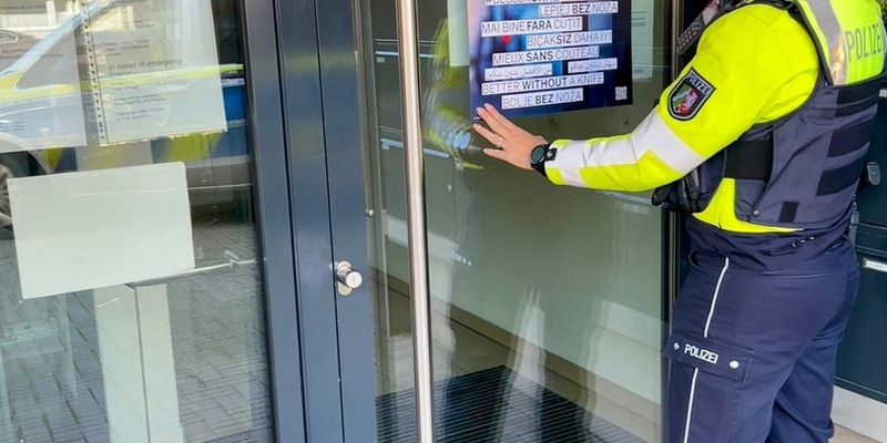 POL-KLE: Kreis Kleve - Kreispolizeibehörde Kleve startet Plakataushang/ Umsetzung des 10-Punkte-Plan des Landes NRW zur Bekämpfung der Messerwalt im öffentlichen Raum - Foto: presseportal.de