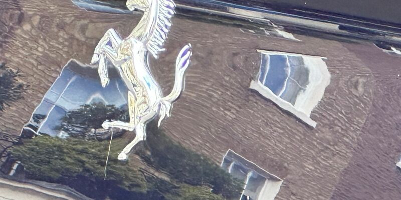 Die Italiener lieferten im dritten Quartal 3.383 Autos aus, rund 2 Prozent weniger als ein Jahr zuvor. (Archivbild) - Foto: Benedikt von Imhoff/dpa