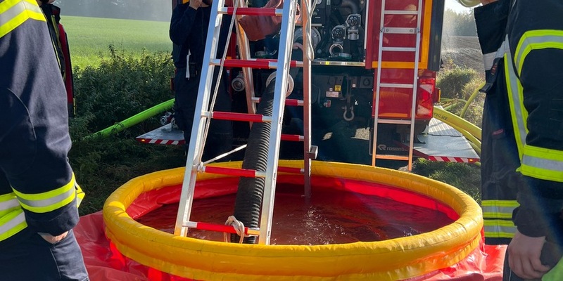 FW Beverungen: Erfolgreicher Abschluss des Maschinistenlehrgangs - Neues Fachpersonal für die Feuerwehren des Kreises Höxter - Foto: presseportal.de