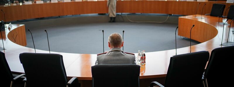 Der Untersuchungsausschuss hat viele Zeugen vernommen, vor allem aus der Bundeswehr sowie dem Auswärtigen Amt, dem Verteidigungs-, Entwicklungs- und Innenministerium. (Archivfoto)  - Foto: Kay Nietfeld/dpa