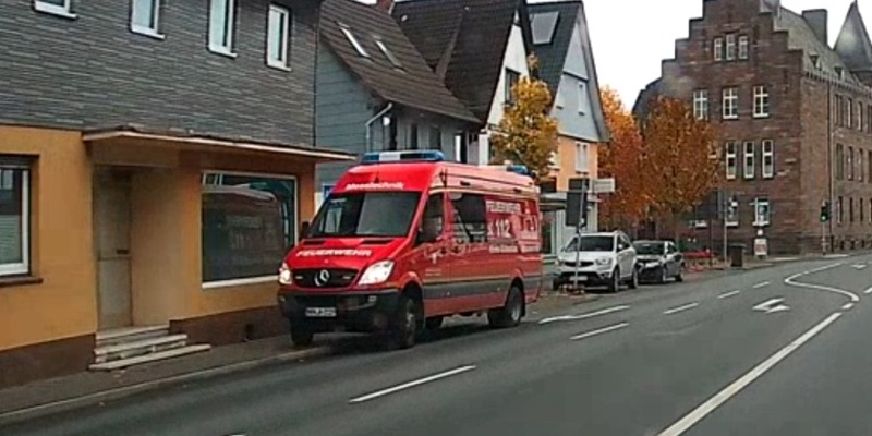 FW Beverungen: Erfolgreiche Übung Ü-Messen 2 des Instituts der Feuerwehr im Kreis Höxter / Sondereinheit übt in Beverungen - Foto: presseportal.de