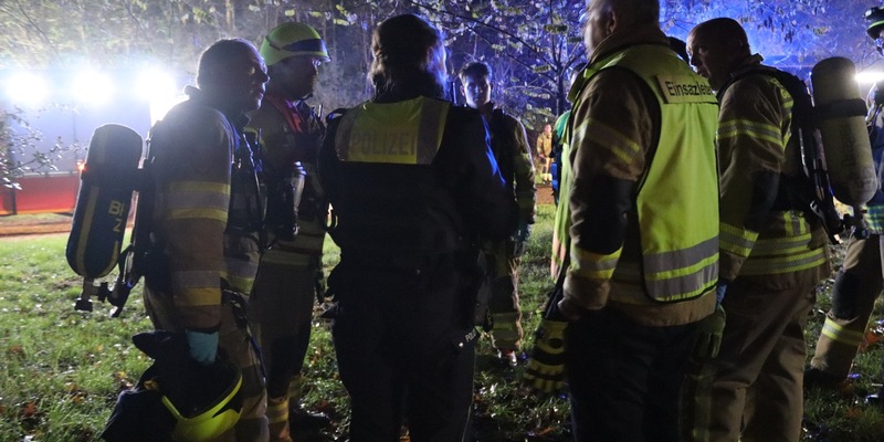FW Gangelt: Spektakuläre Verfolgungsjagd führt zu Großeinsatz der Feuerwehr - Foto: presseportal.de