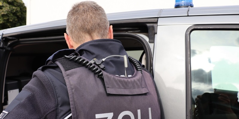 HZA-BI: Zollkontrollen auf Herbstwoche in Lippstadt/Illegale Beschäftigung in einem Fahrgeschäft beendet - Foto: presseportal.de