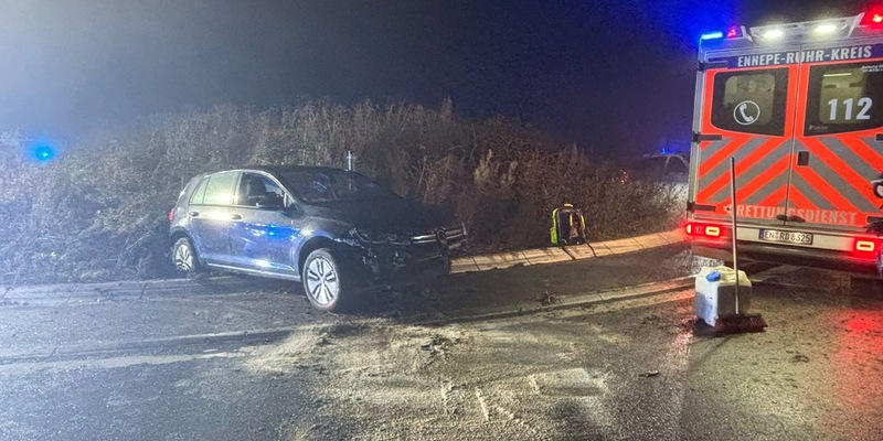 FW-EN: Wetter - Verkehrsunfall in der Nacht - Foto: presseportal.de