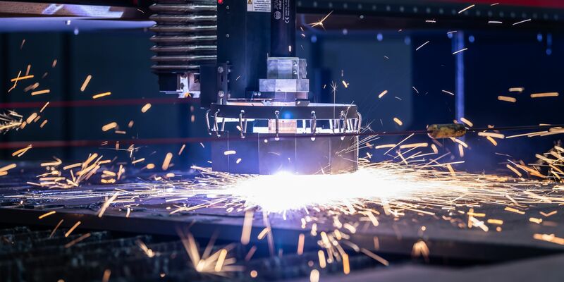 Die schwache Autoindustrie belastet die Konjunktur. - Foto: Silas Stein/dpa