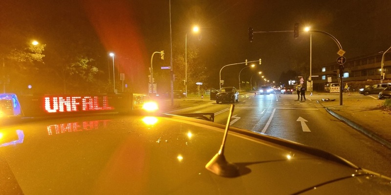 POL-CUX: Verkehrsunfall in Cuxhaven - zwei Personen leicht verletzt - hoher Sachschaden an den PKW (Lichtbild in der Anlage) - Foto: presseportal.de