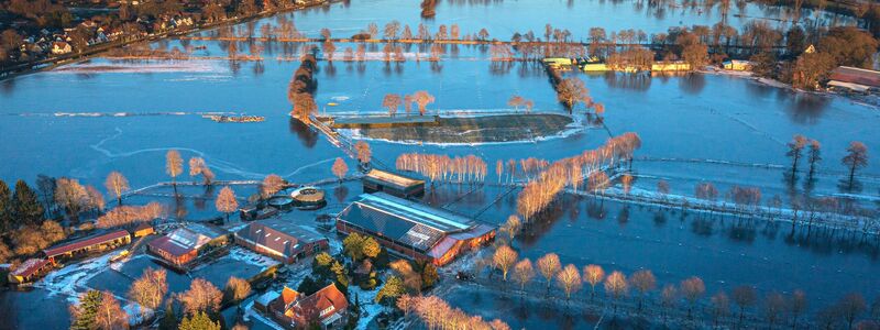 Die Gemeinde Lilienthal nahe Bremen war seit den Weihnachtstagen stark von Überflutungen betroffen. (Archivbild) - Foto: Sina Schuldt/dpa