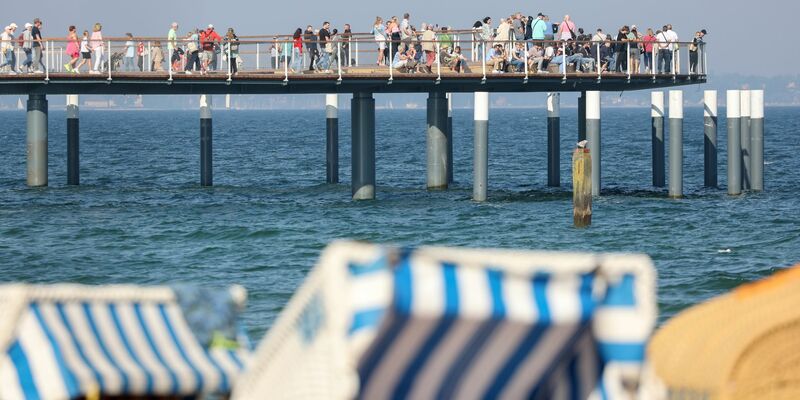 Jahresbilanz für Deutschland-Tourismus bisher positiv (Foto Archiv) - Foto: Bodo Marks/dpa