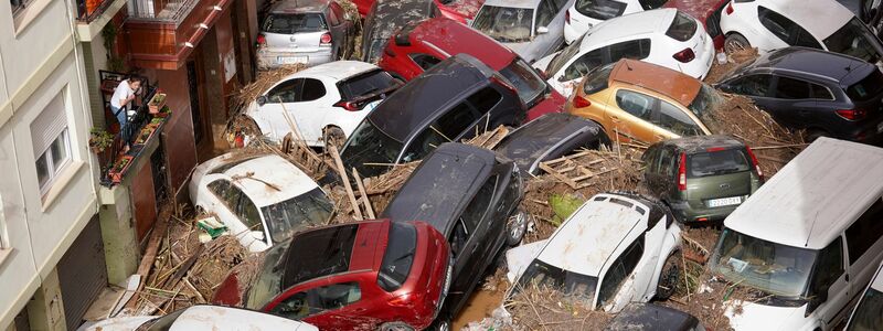 Beim sogenannten Jahrhundert-Unwetter kamen mindestens 219 Menschen ums Leben. (Archivbild) - Foto: Alberto Saiz/AP/dpa