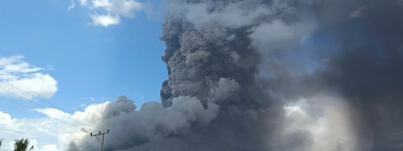 Der Vulkan macht Experten zunehmend Sorge. - Foto: Uncredited/AP