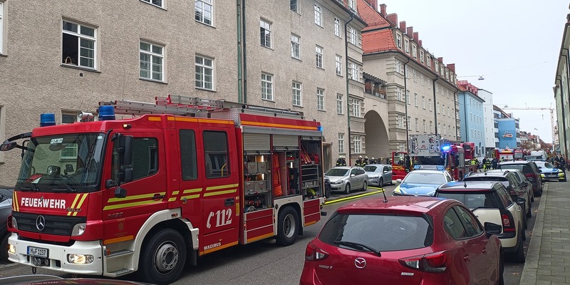 FW-M: Aufwendige Messungen nach Brand (Sendling) - Foto: presseportal.de
