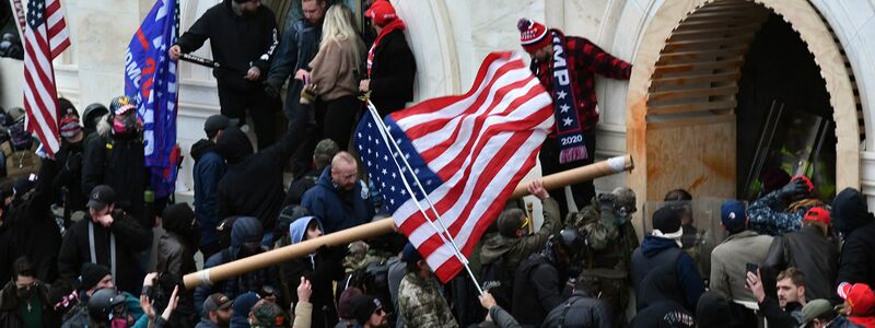 Bei den Krawallen am 6. Januar 2021 kamen fünf Menschen ums Leben. (Archivbild) - Foto: Essdras M. Suarez/Zuma Press/dpa