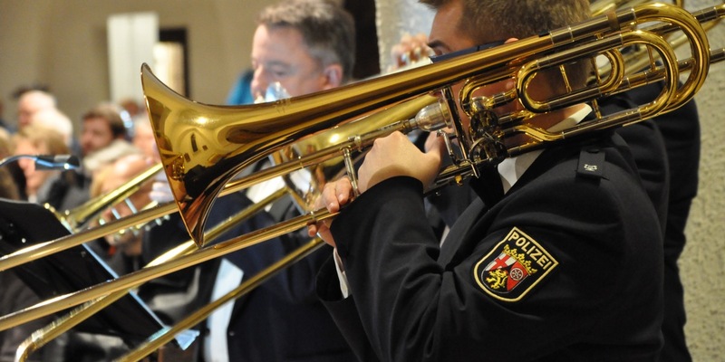 POL-PPWP: Polizeiseelsorge und Polizeipräsidium laden zum Adventskonzert mit dem Landespolizeiorchester Rheinland-Pfalz ein - Foto: presseportal.de